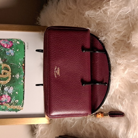Gucci Bamboo Tassel Zip Around Wallet  EUC - Picture 1 of 17